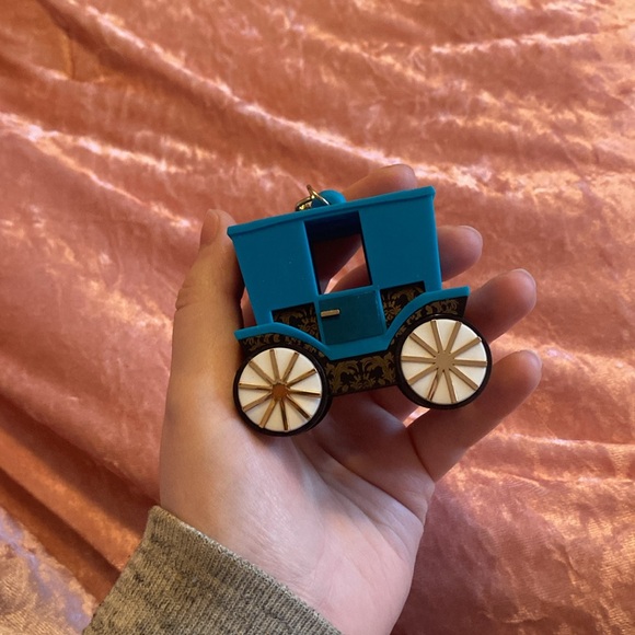 Carriage Hand Sanitizer Holder - Picture 3 of 3